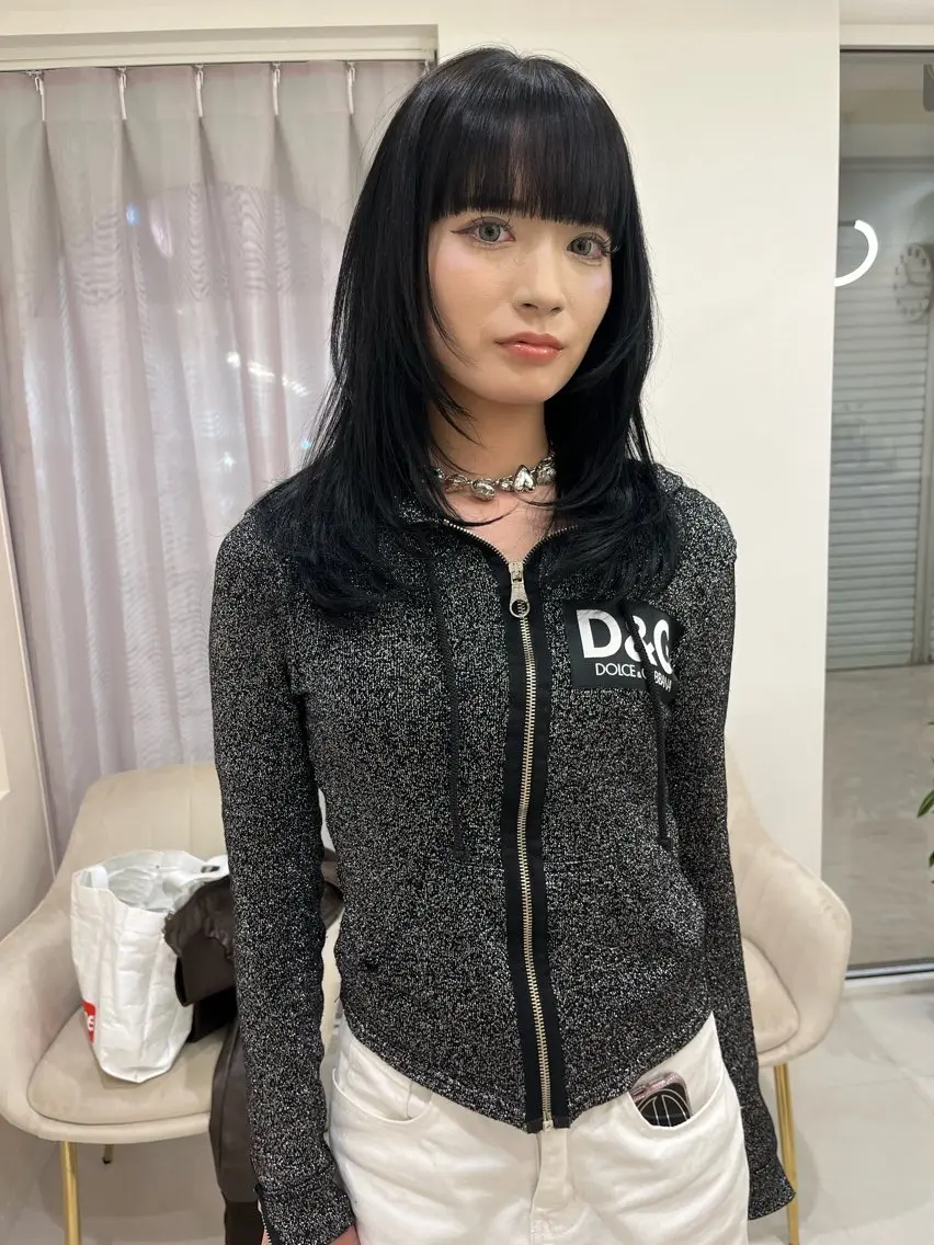 ミディアム カラー カット ヘアカラー トリートメント 松村 澪里のヘアスタイル