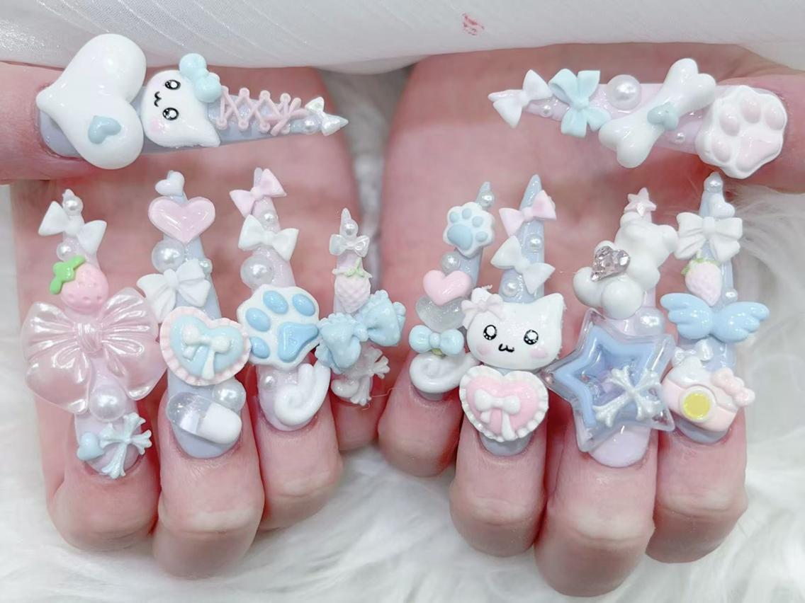 ネイル 長さ出し キラキラネイル 韓国ネイル ロングネイル マグネットネイル ハンドネイル ハンドケア MUNI🎀  NAIL のネイルデザイン