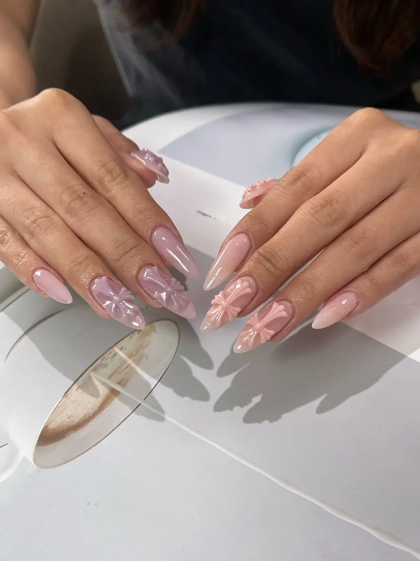 ネイル グラデーション ラメ(グリッター) マグネットネイル ミラーネイル ニュアンスネイル ハンドネイル Lumi de nailsのネイルデザイン