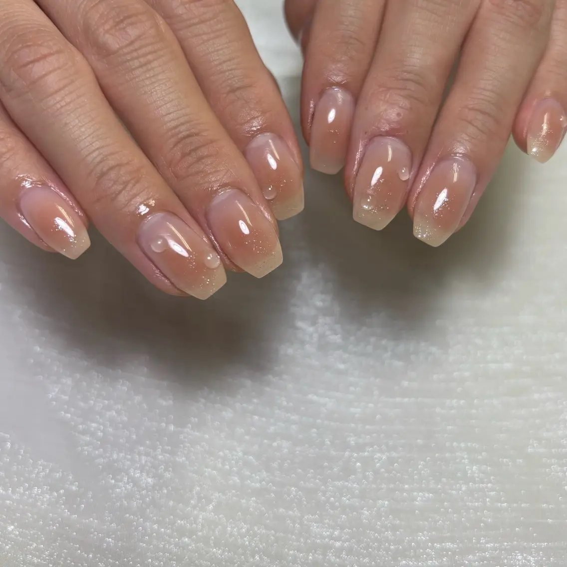 ネイル チークネイル ハンドネイル amuu/ knnのネイルデザイン