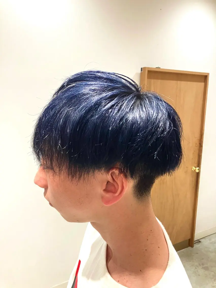 ショート カラー メンズ ブルーカラー カット ヘアカラー 佐藤 悠生 メンズパーマ.カットのヘアスタイル