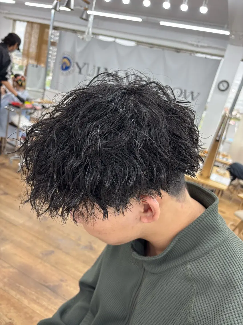 メンズ特殊パーマ（ツイスト　ツイスパ　波巻き　シャドウ　スペインカールなど）の写真