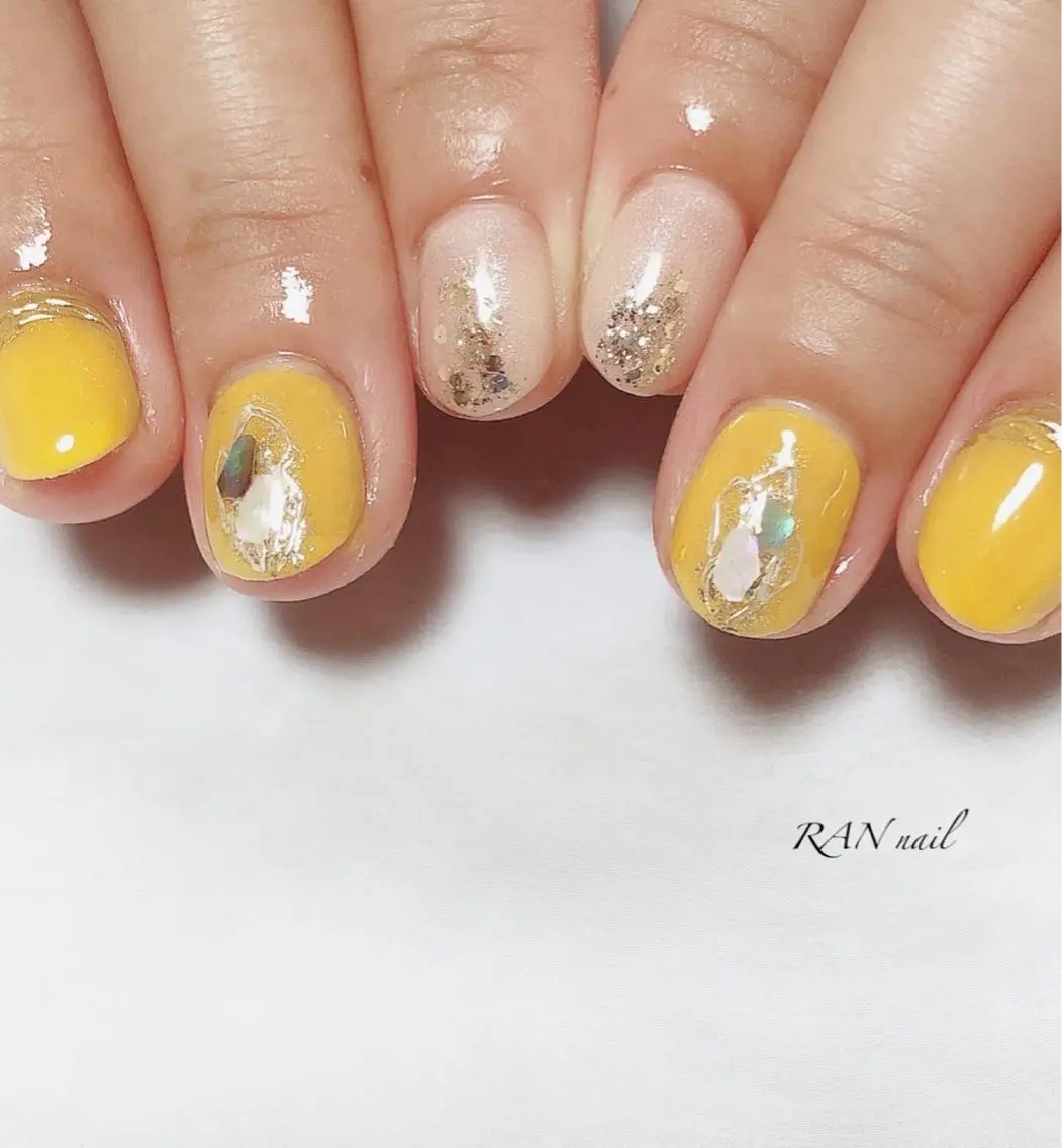 ネイル フットネイル ジェルネイル パラジェル 夏ネイル 黄色 ハンドネイル フットネイル RAN nailのネイルデザイン
