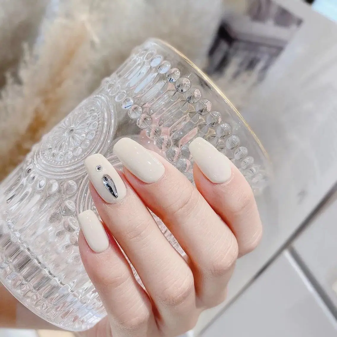 ネイル H3 Nail シロのネイルデザイン
