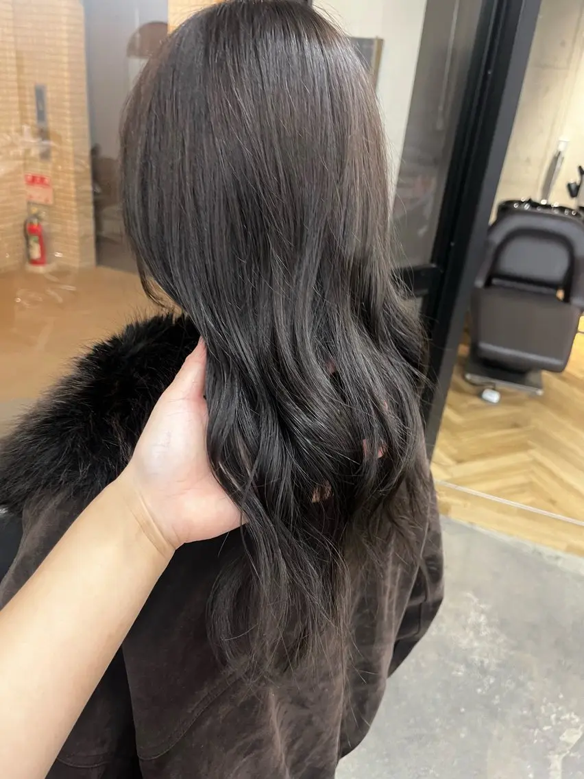カラー koikiナチュラル オリーブカラー🦙のヘアスタイル