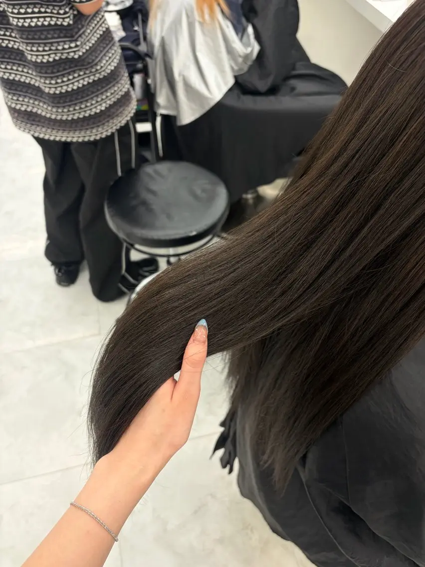 ロング ヘアカラー トリートメント konatsu / 似合わせcolorのヘアスタイル