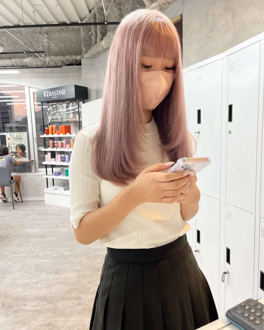 ロング カラー カット ヘアカラー トリートメント ヘアセット ハイトーン/レイヤー 💜Akaneのヘアスタイル