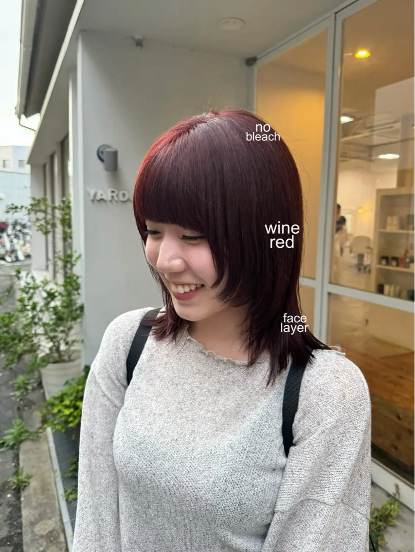 ミディアム カラー ミディアムパーマ ブリーチ ダブルカラー イヤリングカラー ハイトーンカラー カット ヘアカラー トリートメント YARD.長田 唯のヘアスタイル