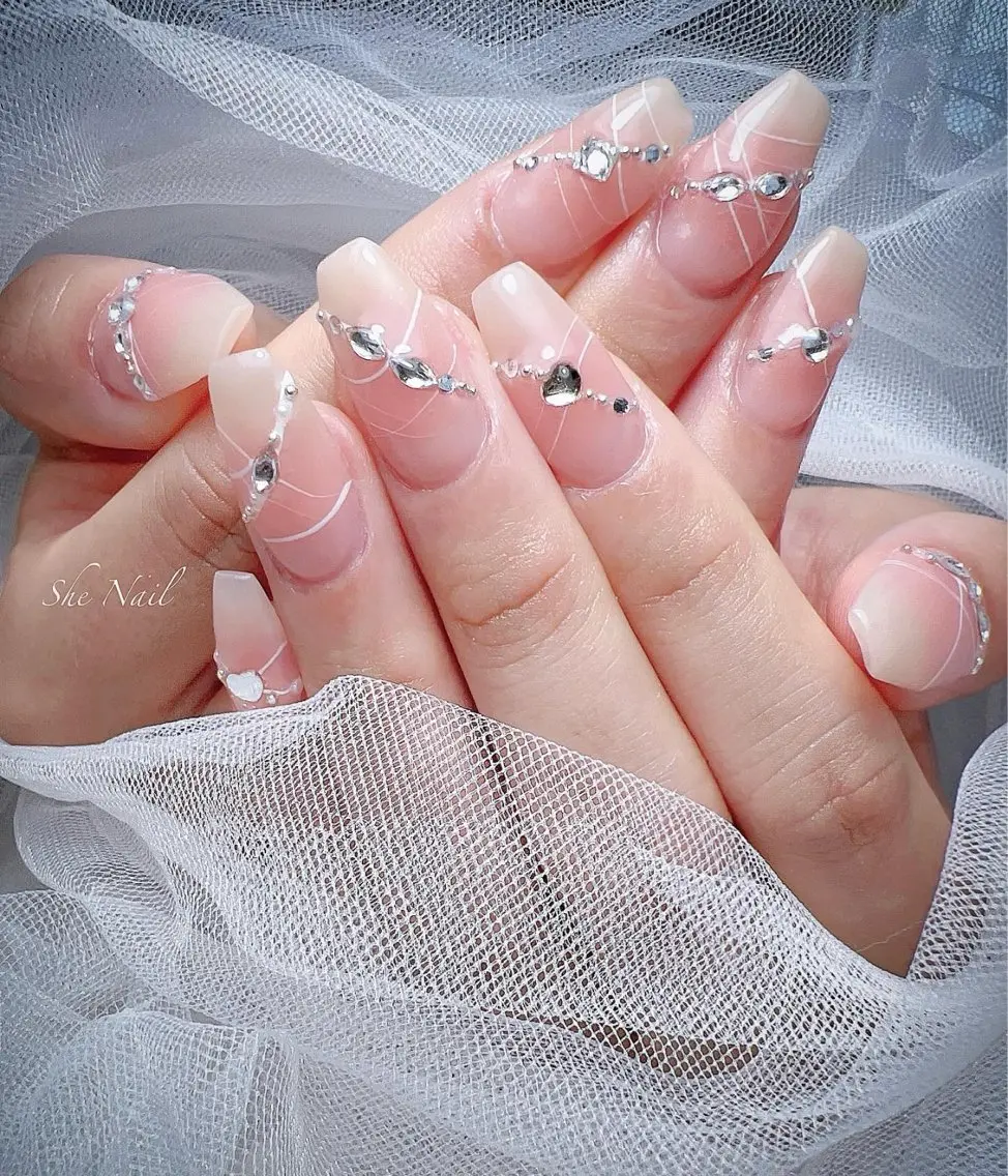 ネイル チークネイル マグネットネイル 春ネイル ワンホンネイル ISA_ BELLAのネイルデザイン