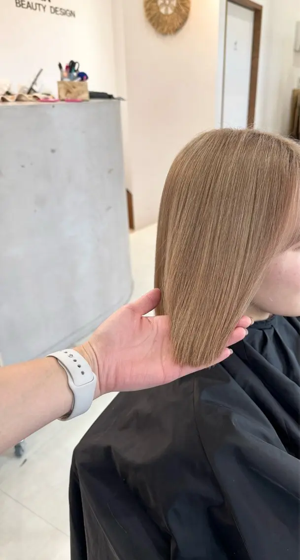 ミディアム ヘアカラー 鈴木 妃帆未のヘアスタイル