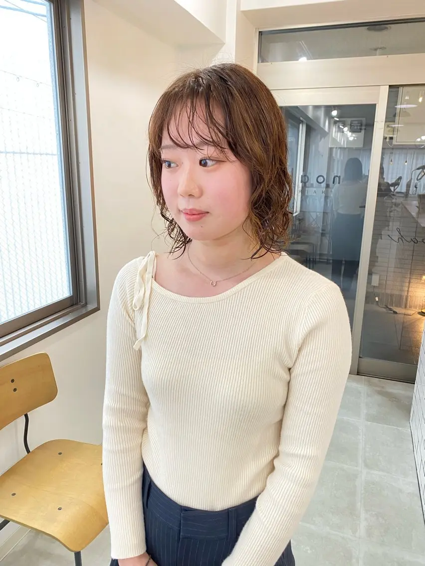 ミディアム ミディアムパーマ 川野 彩海のヘアスタイル