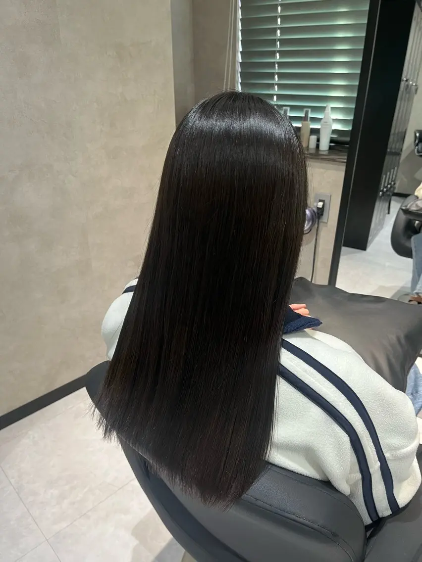 ロング カラー 透明感カラー 髪質改善 縮毛矯正 ヘアカラー 《.Xian》ナツミ /ボブ/顔周りカットのヘアスタイル