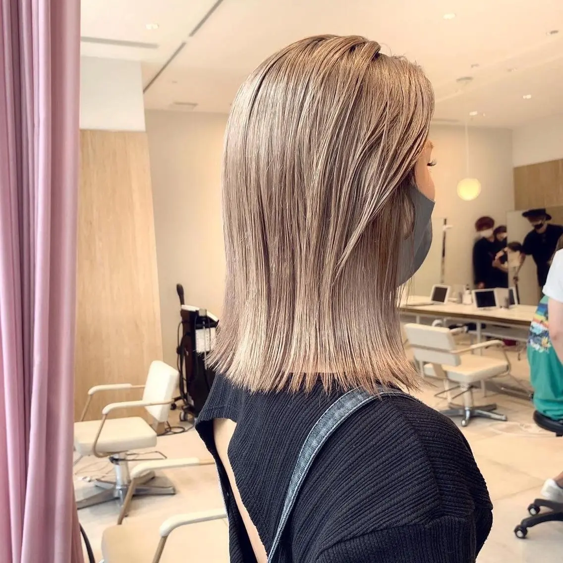 ミディアム カラー ヘアカラー トリートメント ヘアセット レイヤー専門家 ダブルカラー修のヘアスタイル