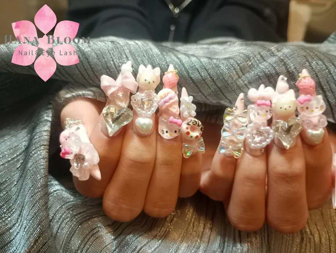 ネイル チークネイル 長さ出し フレンチネイル ジェルネイル マグネットネイル ハンドネイル ハンドケア Hana Bloom Nail💗YUIのネイルデザイン