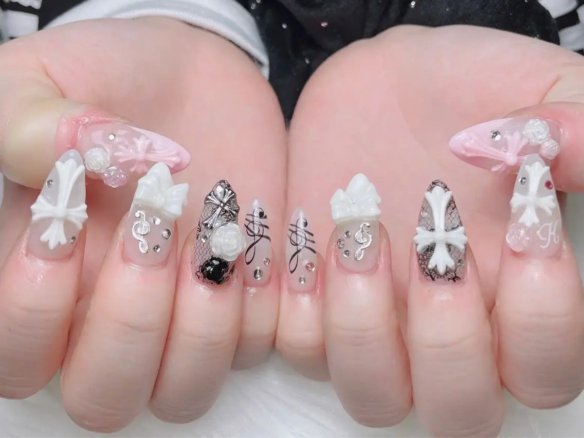 ネイル ガーリー ハート 韓国ネイル ニュアンスネイル リボン Sora nail 長さ出し専門店のネイルデザイン