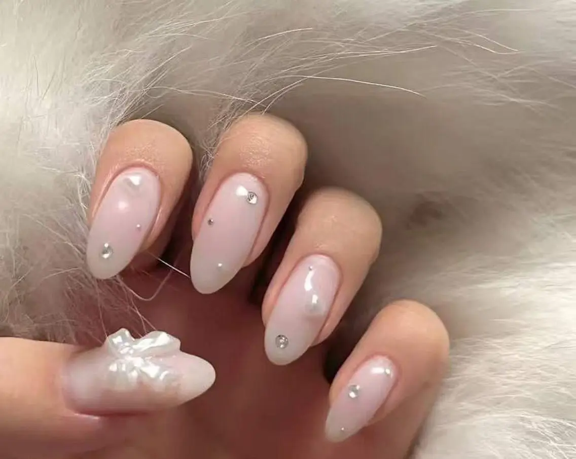 ネイル フラワーネイル フレンチネイル ジェルネイル ガラスフレンチ ハート ハンドネイル BabyYouMi nailのネイルデザイン