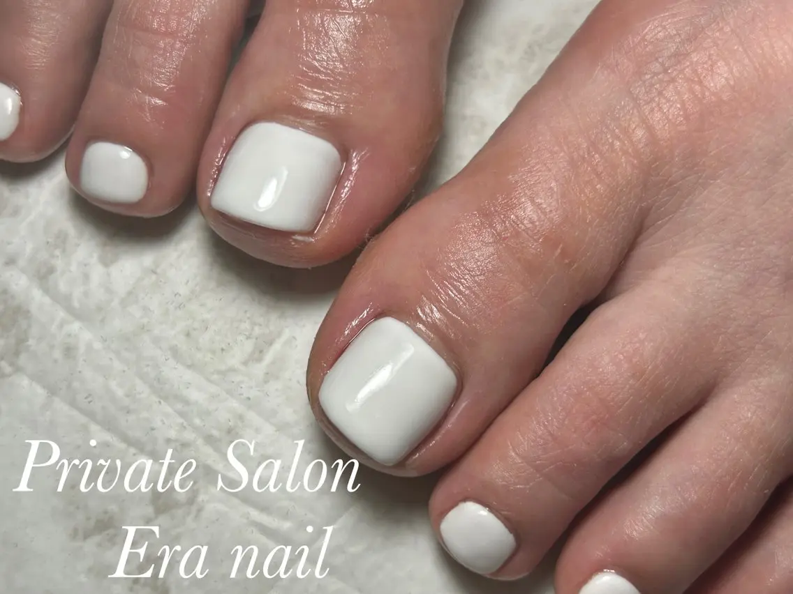 ネイル フットネイル ワンカラーネイル フットネイル Era nailのネイルデザイン