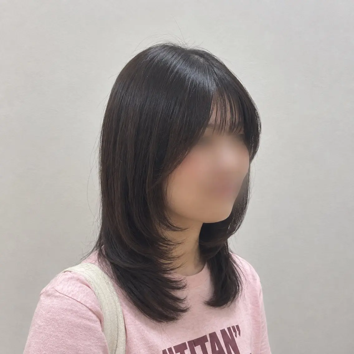ミディアム ササキ アズミのヘアスタイル