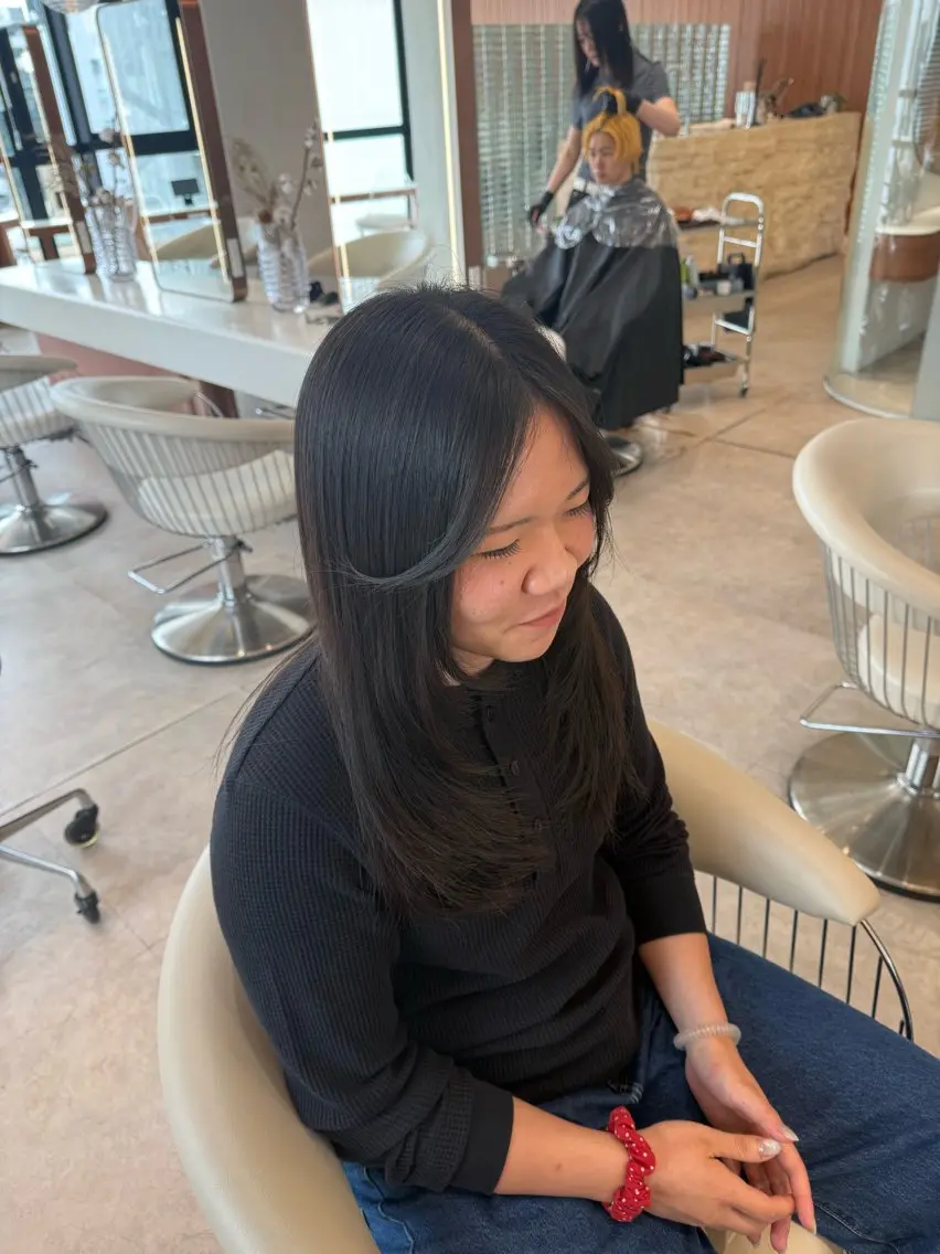 ロング レイヤーカット カット トリートメント 渋谷／トレンドヘア 蓮のヘアスタイル