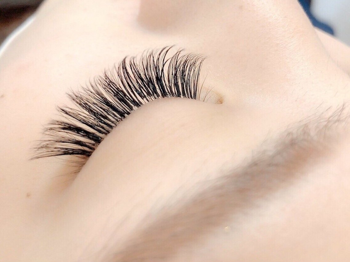 マツエク・マツパ Amour Lash 新宿店のマツエク・マツパデザイン