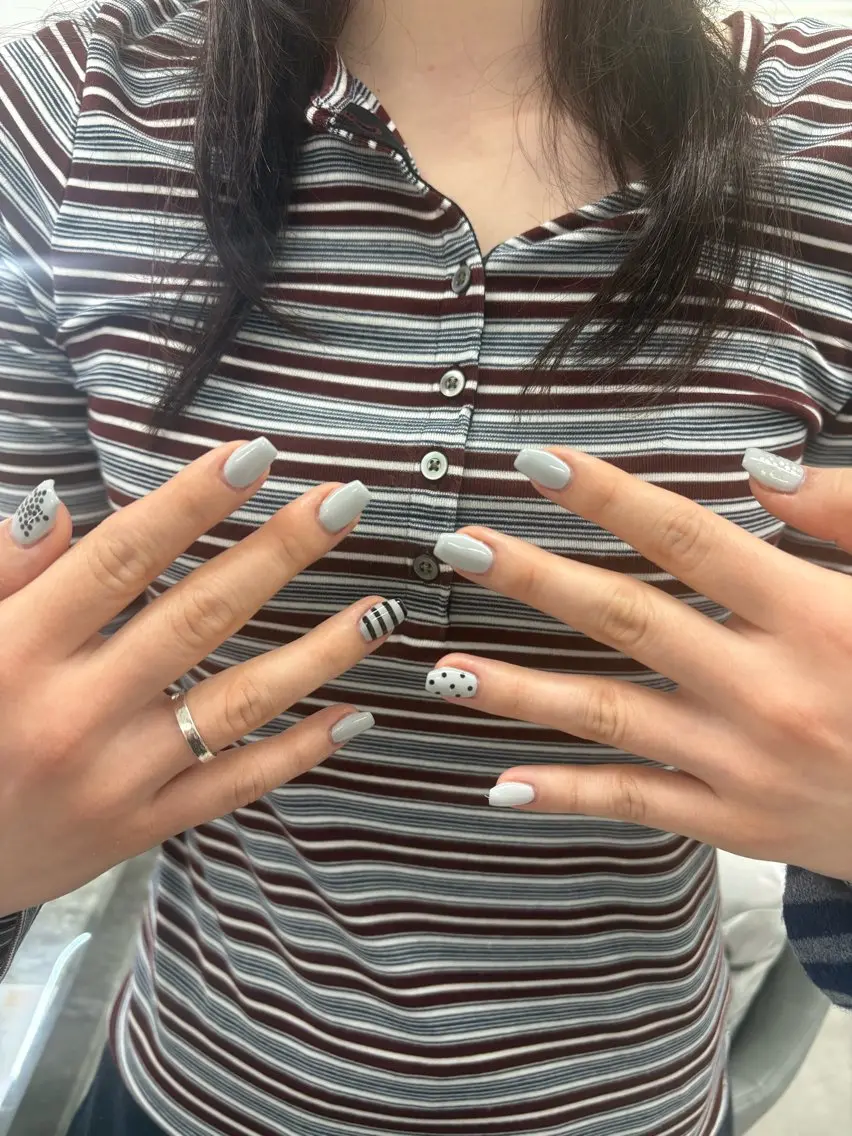 ネイル ハンドネイル yuria 🎀海外ネイル🌺のネイルデザイン