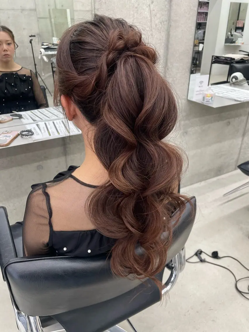 ロング カット ヘアカラー ヘアセット 手島 カミラのヘアスタイル