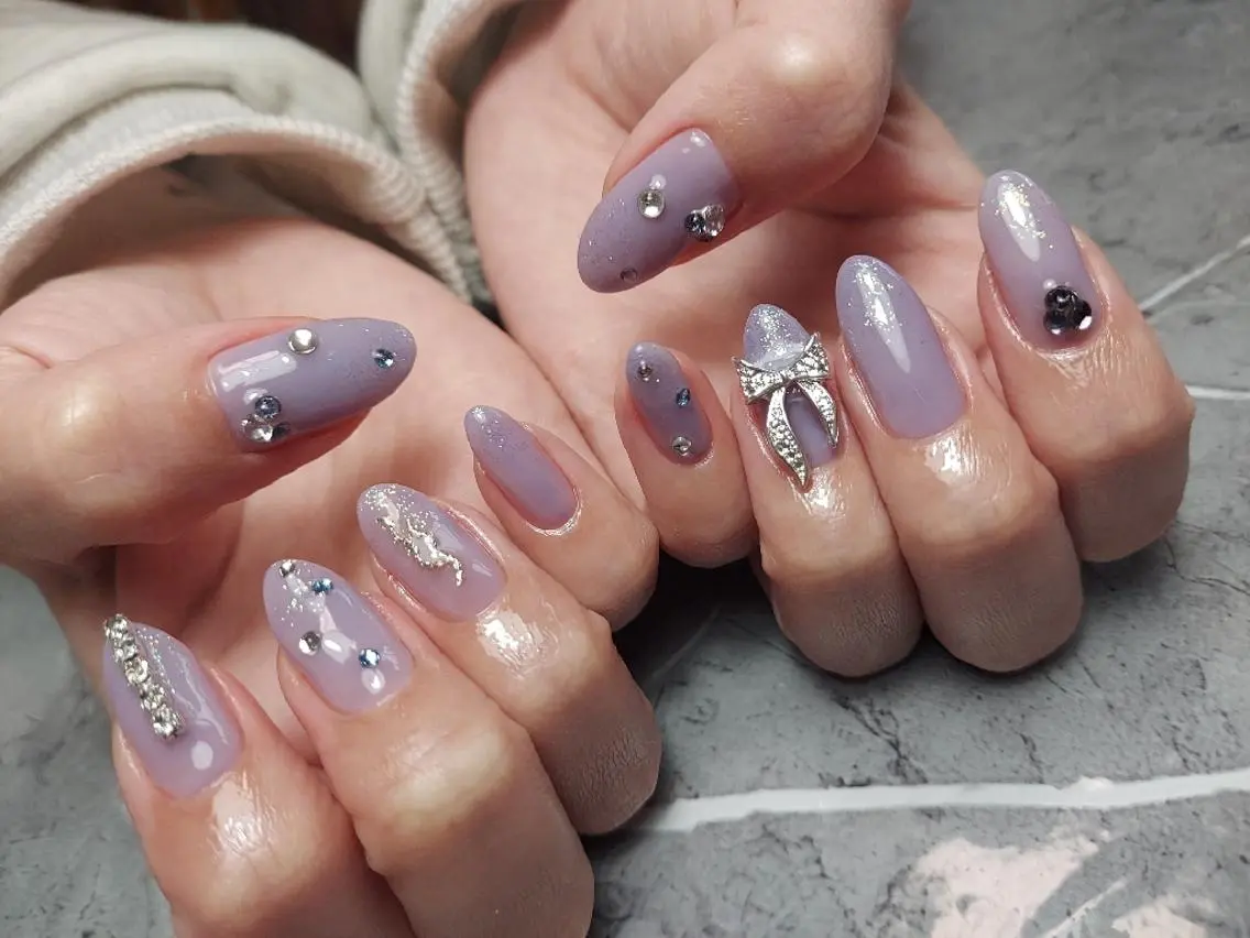 セミロング ハンドネイル Nailspeace Omalyのネイルデザイン