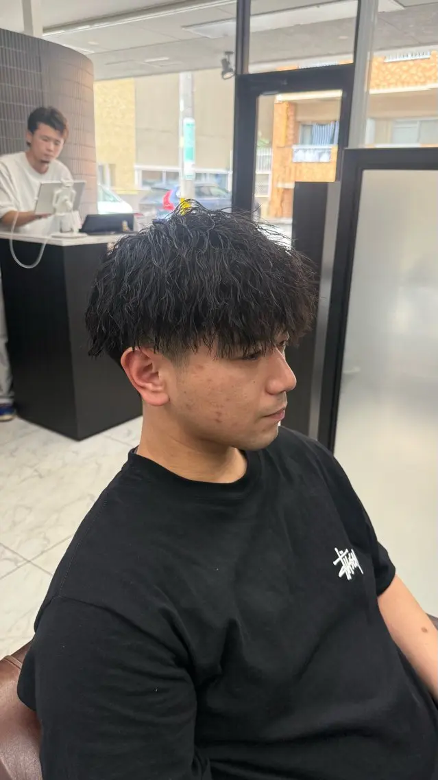 ショート パーマ メンズ メンズパーマ ツイストスパイラルパーマ スパイラルパーマ メンズ専門 Ryukiのヘアスタイル