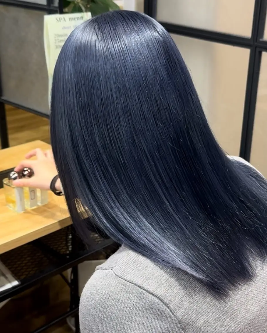 カラー iki shihoのヘアスタイル