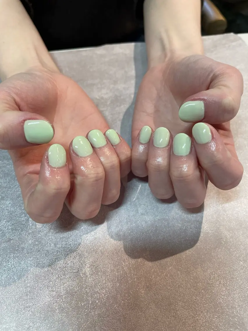 ネイル ワンカラーネイル 春ネイル ハンドネイル favo Yukaのネイルデザイン
