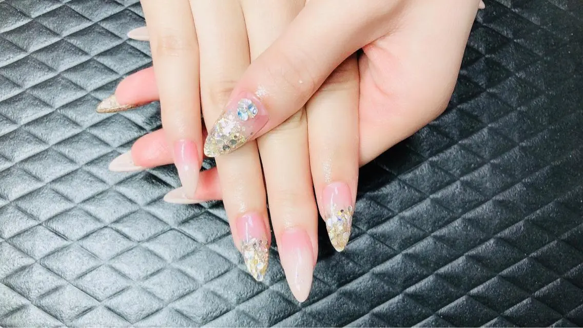 ネイル gorella Ａのネイルデザイン
