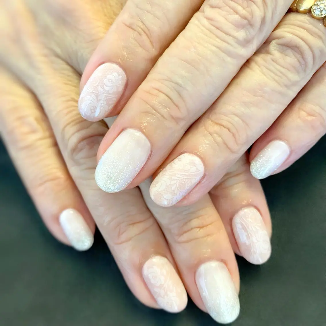 ネイル フラワーネイル レース 持ち込み nail*157 .のネイルデザイン