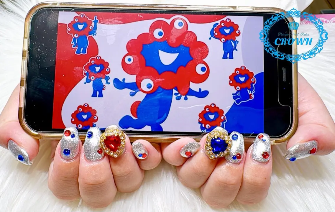 ネイル CROWN プライベートサロンのネイルデザイン