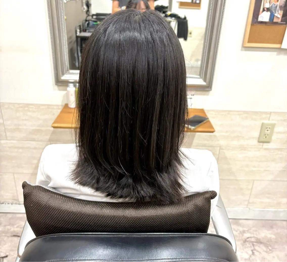 ミディアム 堀川 希歩のヘアスタイル