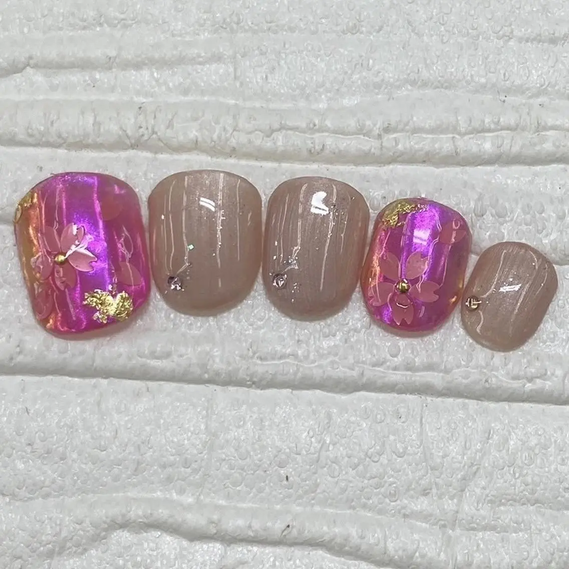 ネイル Nail salon Honey Beeのネイルデザイン