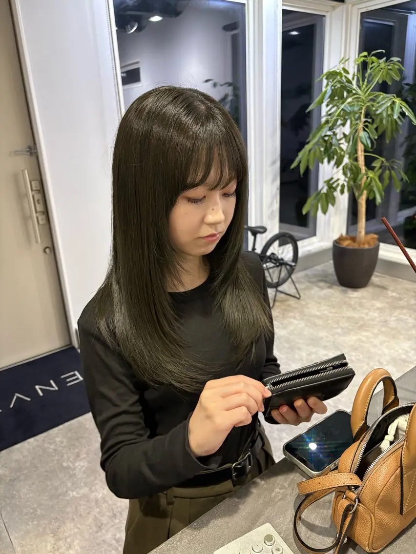 セミロング カラー ヘアカラー ENVY Rikoのヘアスタイル