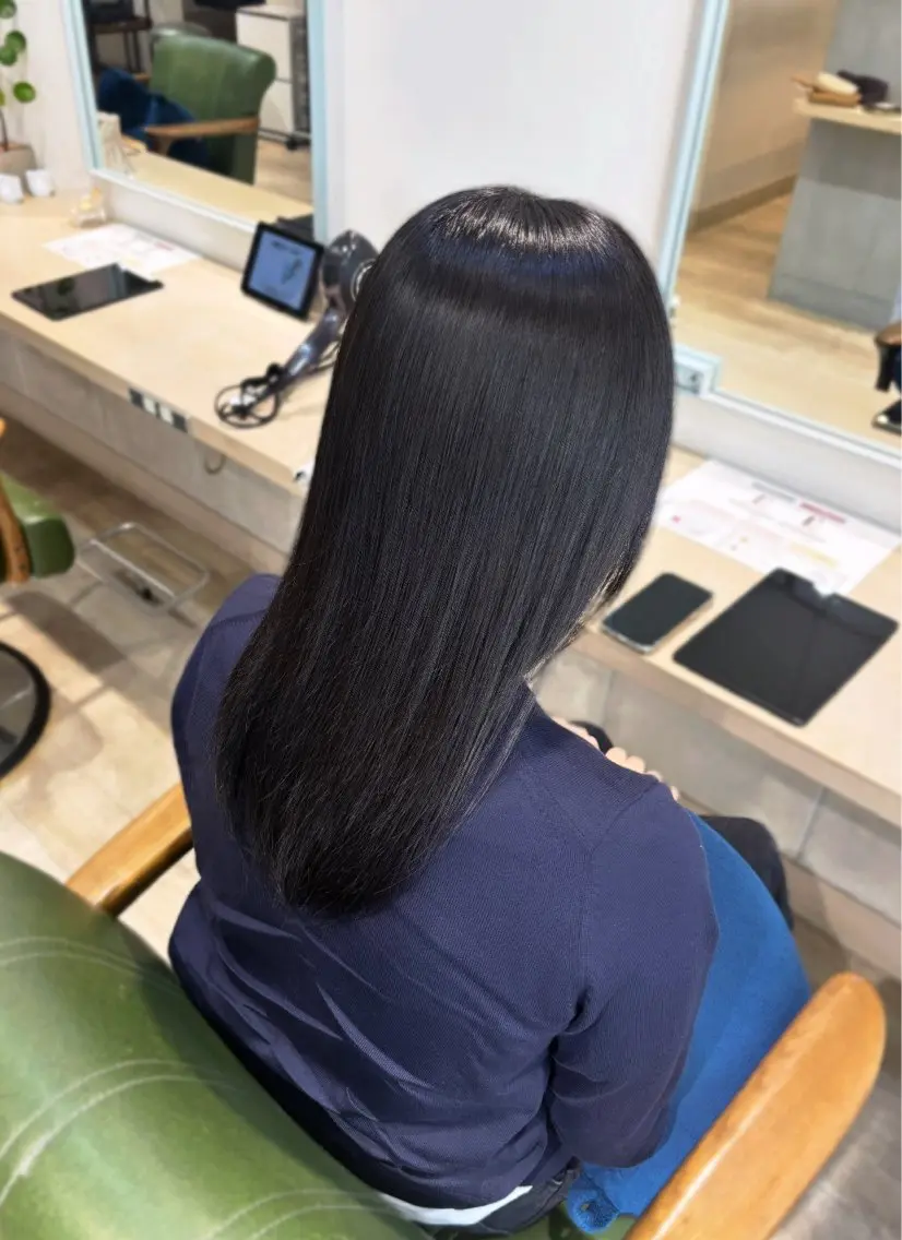 カラー ヘアカラー ROCCO saraのヘアスタイル