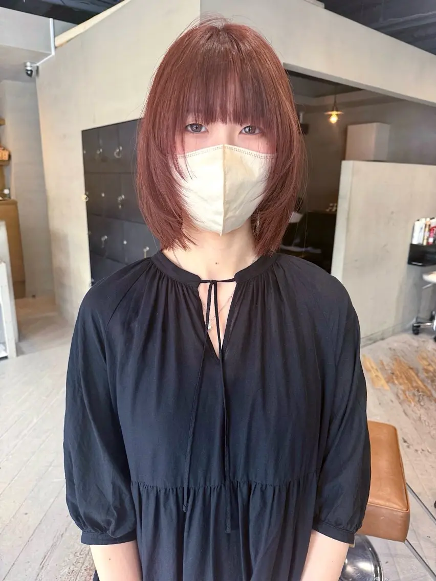ミディアム カラー ブリーチ ボルドーカラー 透明感カラー ブリーチなしカラー レッドカラー カット ヘアカラー レイヤー / ボブ/ ハイトーン/sakiのヘアスタイル