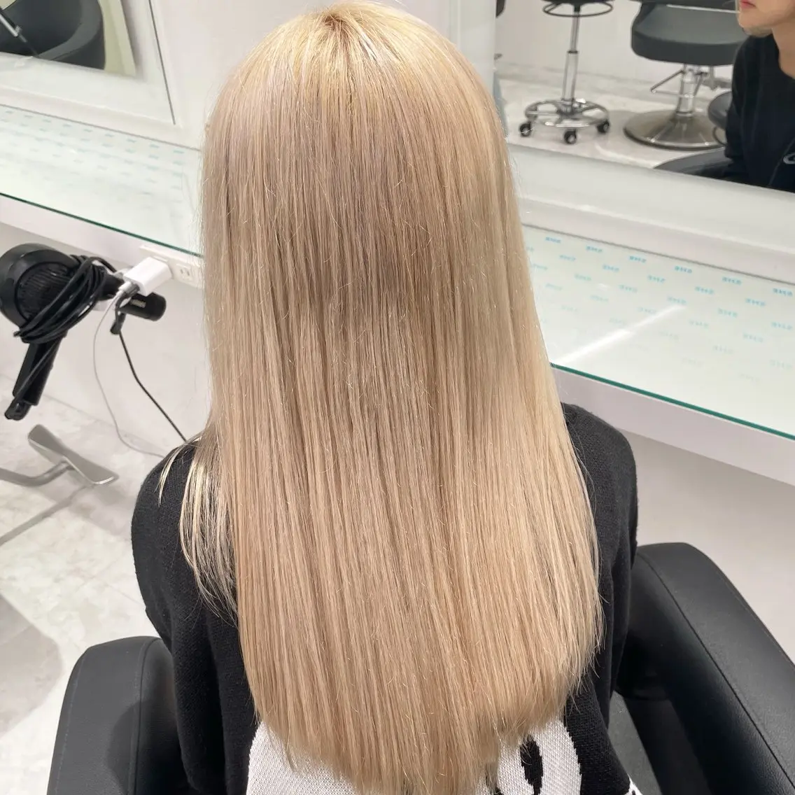 ロング カラー ヘアカラー トリートメント ヘッドスパ ヘアセット ウルフカット×ハイ トーン職人🤍ゆうひのヘアスタイル
