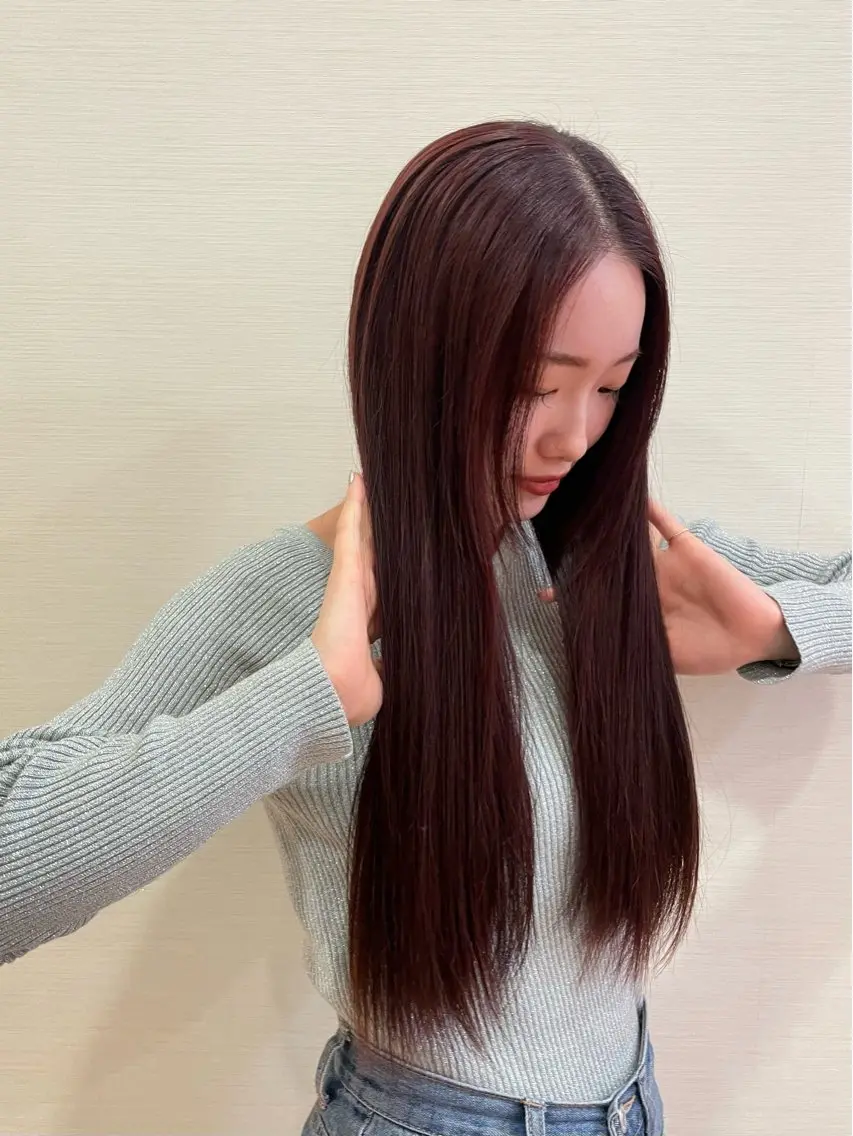 ロング カット ヘアカラー 💿 kanna💿のヘアスタイル