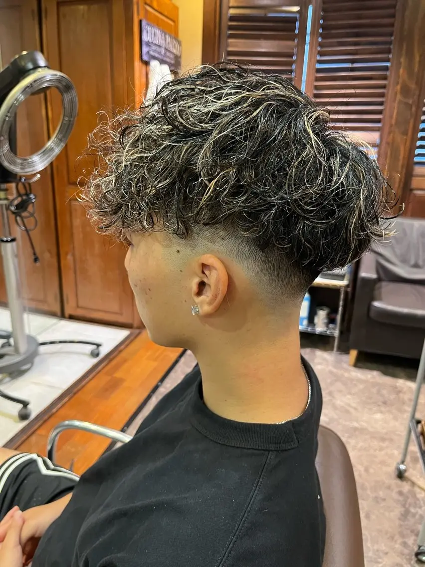 メンズ スペインカール メンズサロンLGC 店長YUSUKEのヘアスタイル