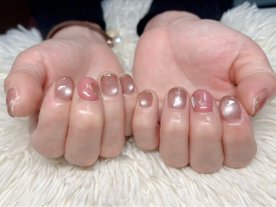 ネイル ハンドネイル パッチリオメメ Lianaのネイルデザイン