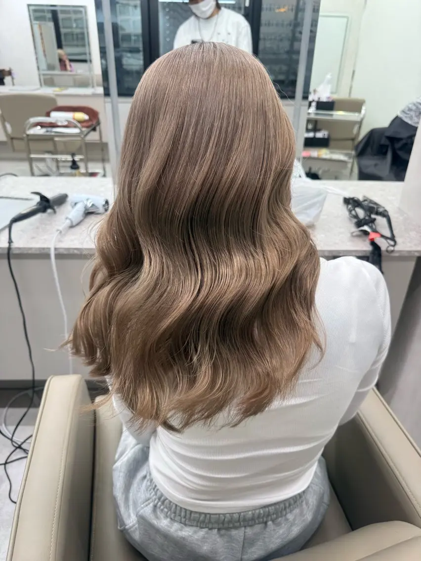 ミディアム カラー 店長 小池アキトのヘアスタイル