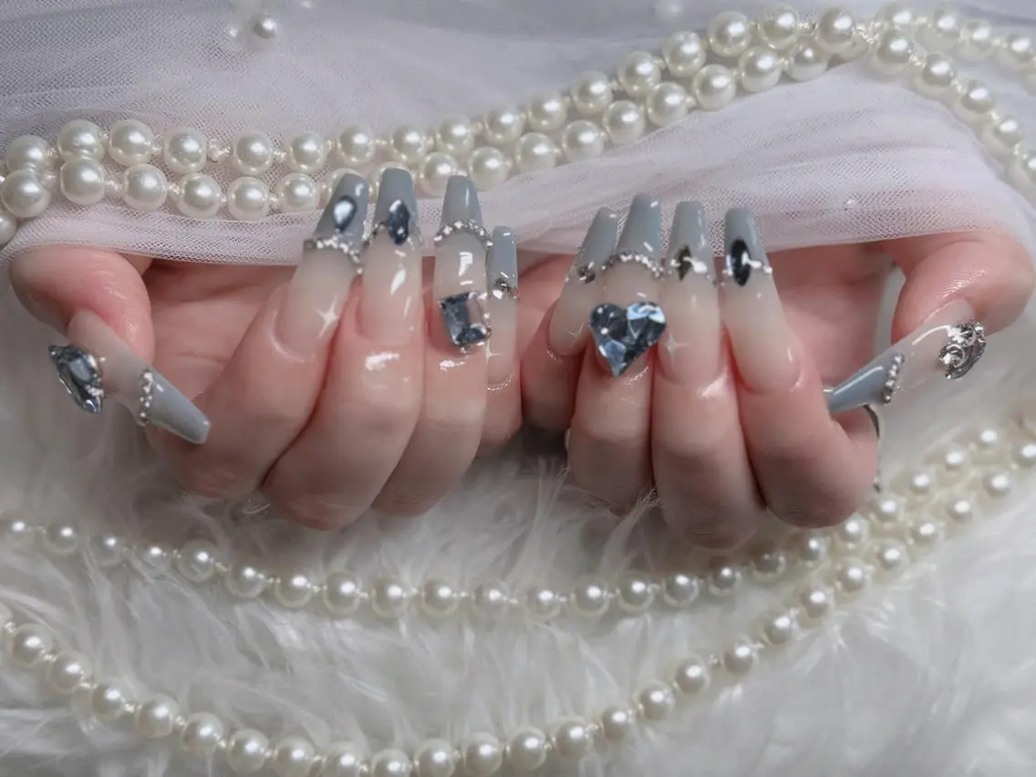 ネイル フレンチネイル ジェルネイル ハロウィン 韓国ネイル マグネットネイル ハンドネイル Hbaby nailのネイルデザイン