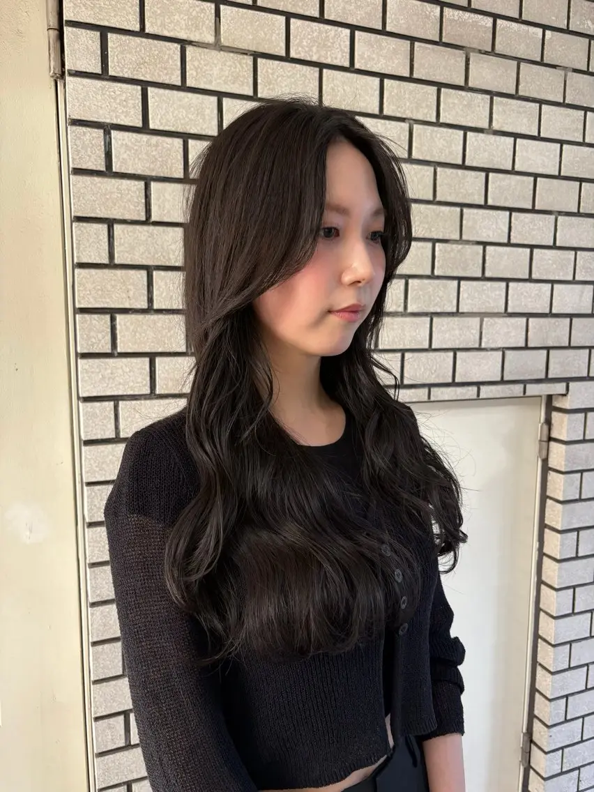 ロング カラー ブルーカラー ブルージュ 透明感カラー レイヤーカット カット ヘアカラー トリートメント takada kohのヘアスタイル