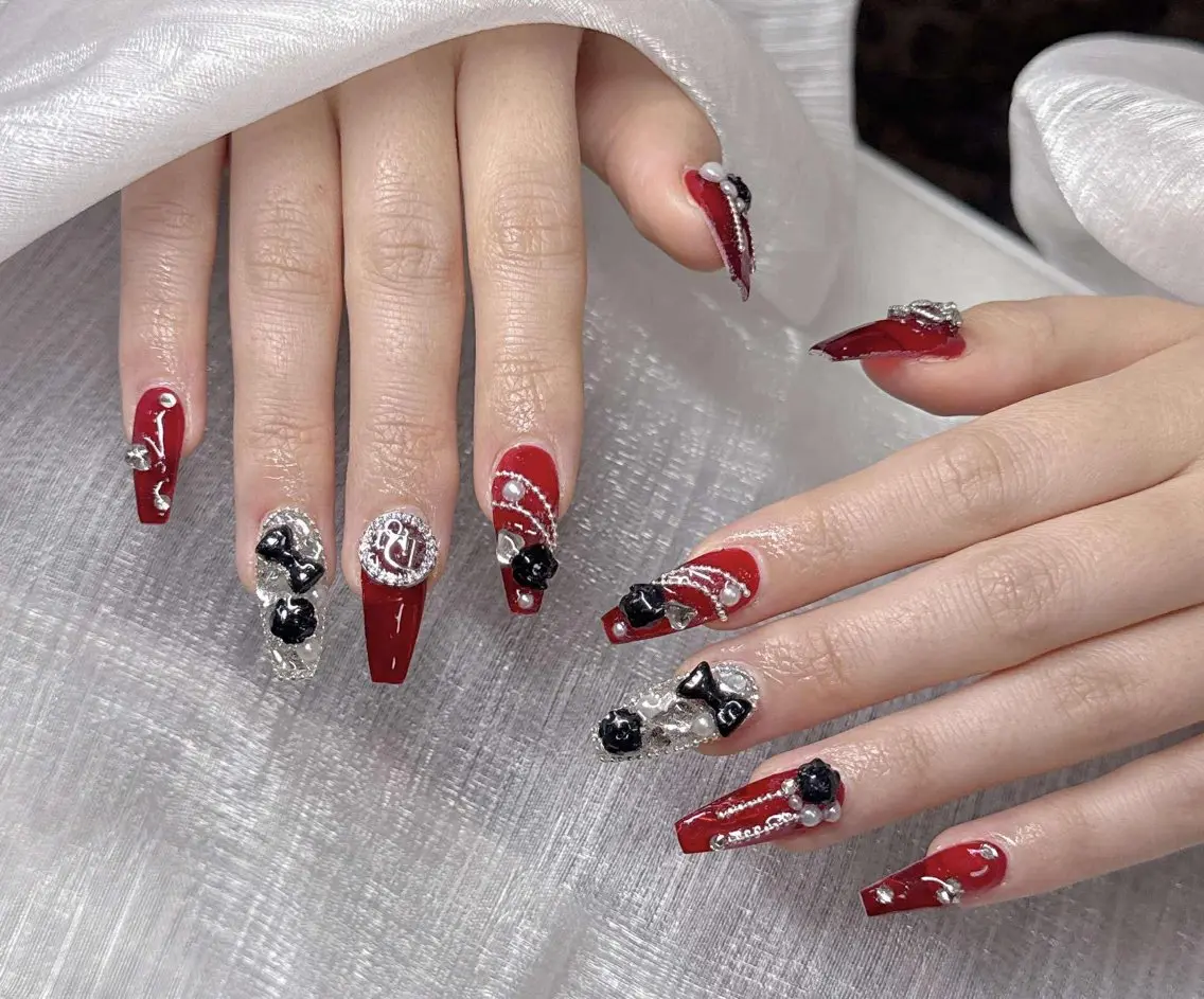 ネイル 長さ出し グラデーション 卒業式 キラキラネイル マグネットネイル ハンドネイル Lee Nailsのネイルデザイン