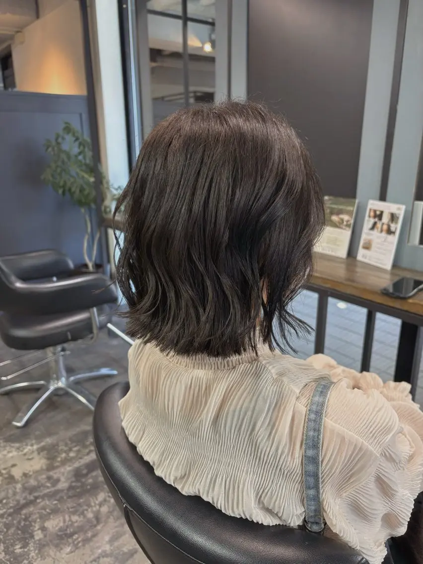 ミディアム ボブ カット ヘアカラー 韓国ヘア/縮毛矯正 /レイヤー🫧ユイカのヘアスタイル