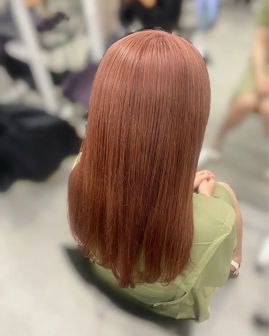 ロング カラー 韓国レイヤー透明感 艶カラー美髪縮毛矯正のヘアスタイル
