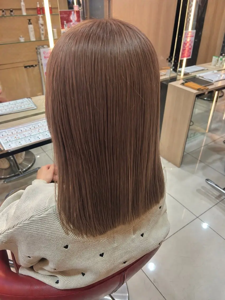 セミロング カラー カット ヘアカラー トリートメント ゆめ ベージュカラーのヘアスタイル
