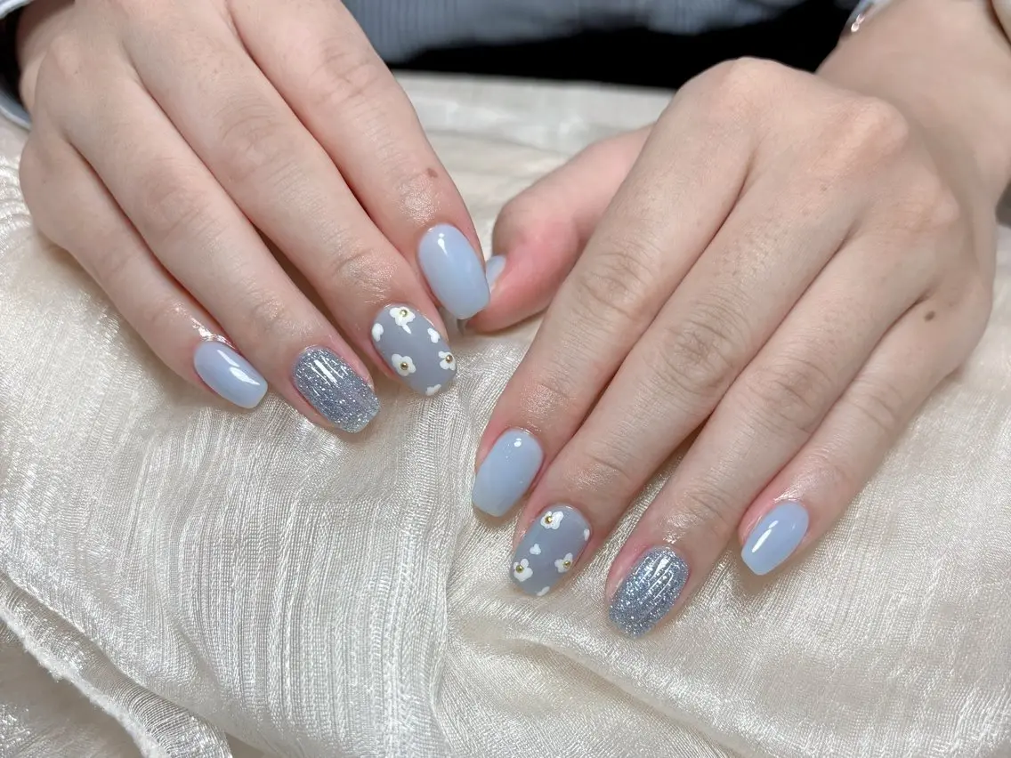 ネイル オーロラネイル チークネイル フレンチネイル ジェルネイル ガラスフレンチ ハンドネイル ハンドケア Nail Jolieのネイルデザイン